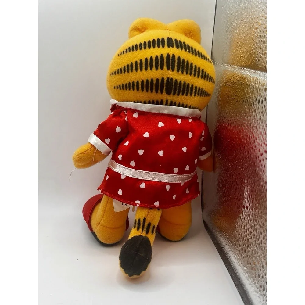 Vintage collectible GARFIELD Russell Stover Plush 8